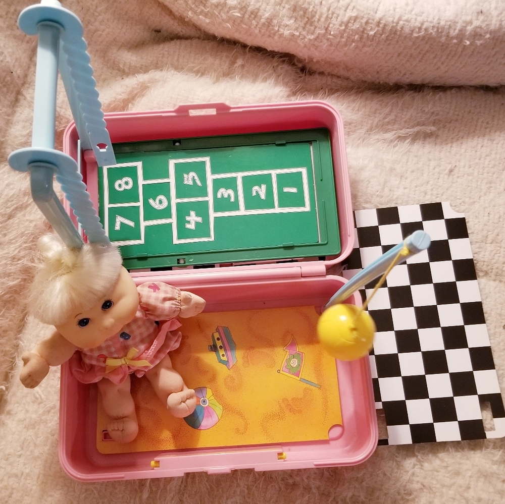 1996 Cabbage Patch Kids Case Travel Nursery Mini Doll School Bus with CPK Doll